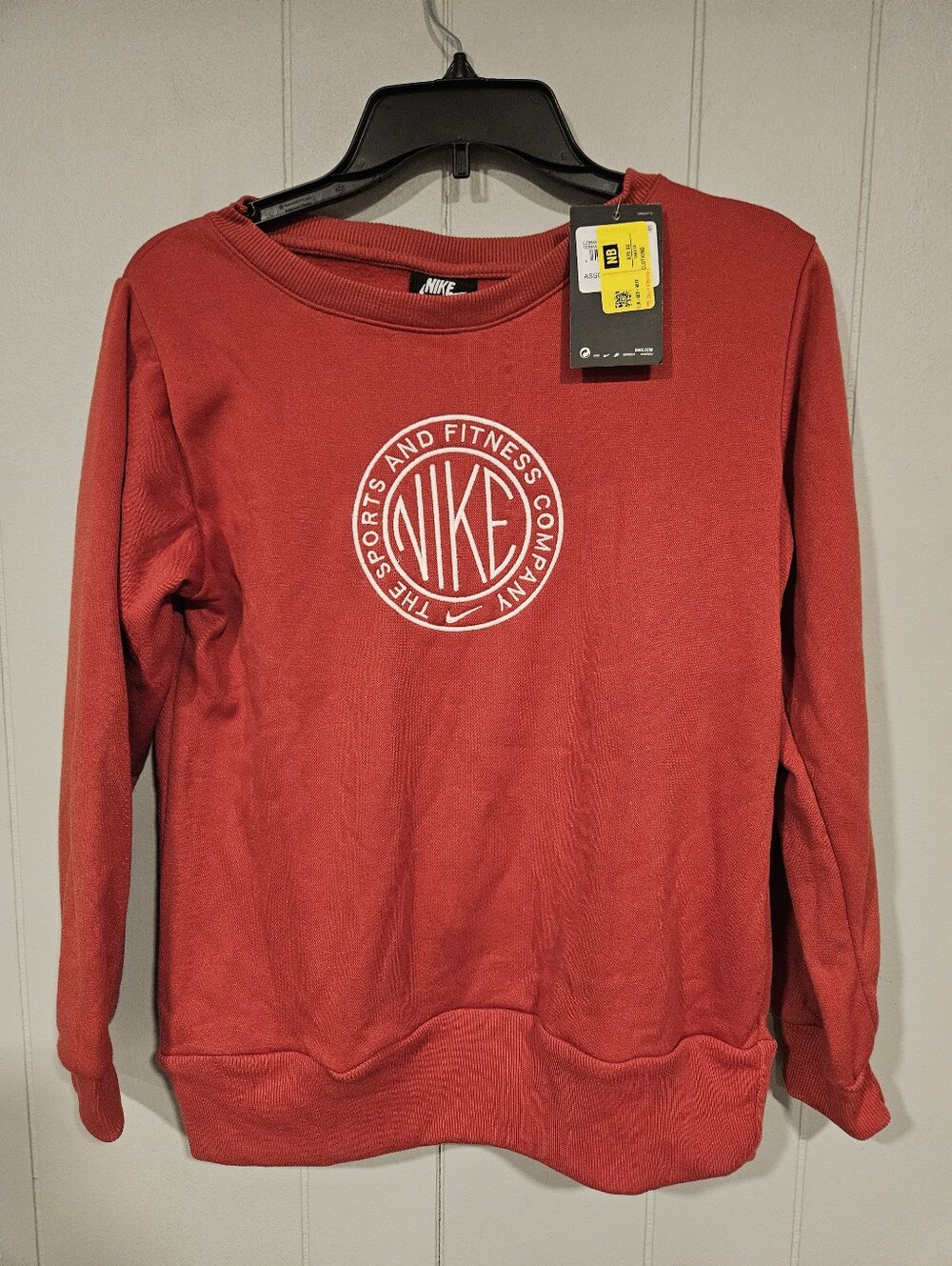 Nike Womens Medium Red Fleece Crewneck Pullover Sweatshirt Embroidered Logo NWT